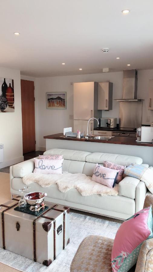Beach On The Doorstep Meridian Tower Marina Swansea Apartment ภายนอก รูปภาพ