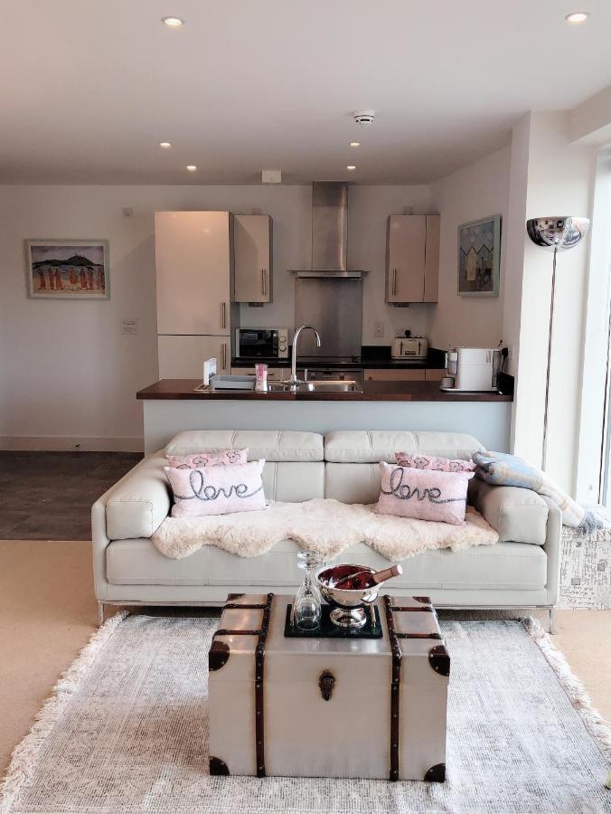 Beach On The Doorstep Meridian Tower Marina Swansea Apartment ภายนอก รูปภาพ