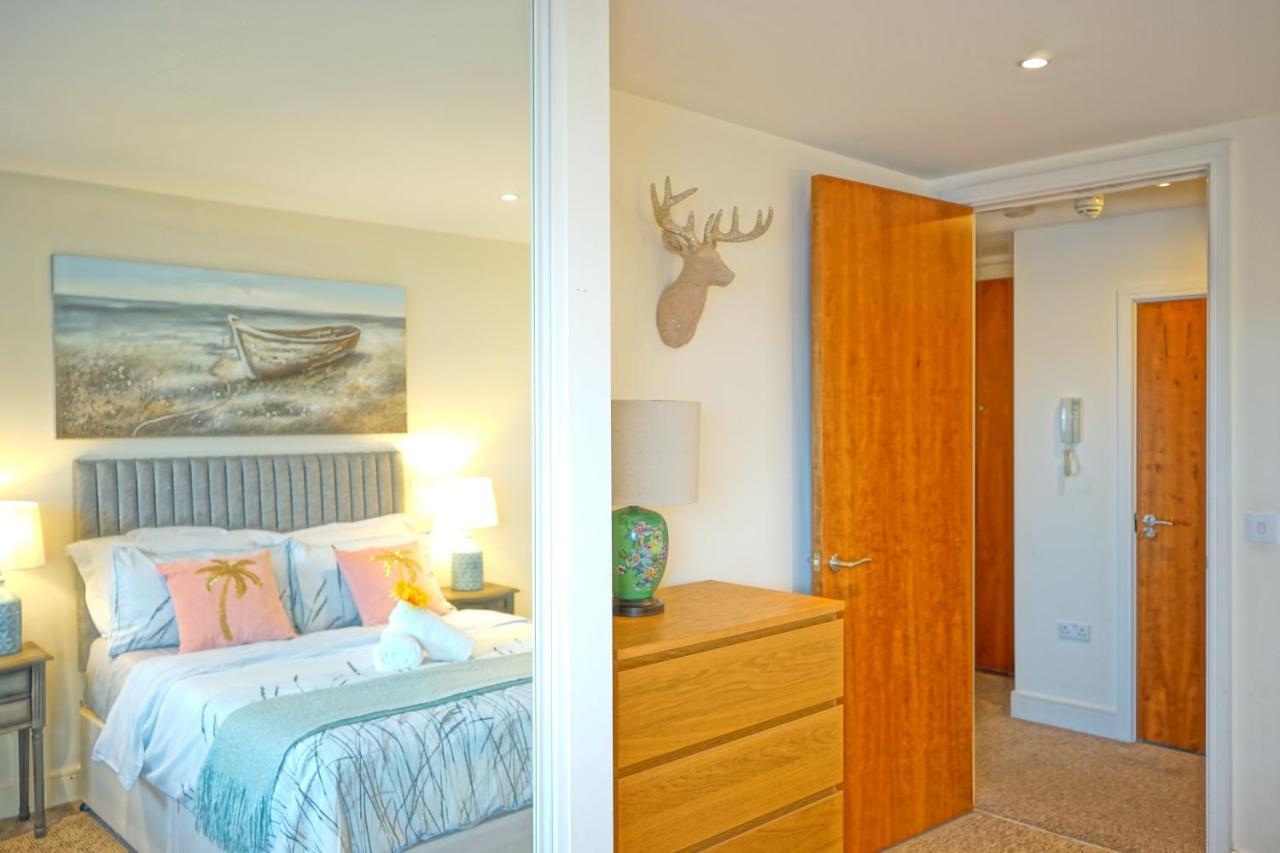 Beach On The Doorstep Meridian Tower Marina Swansea Apartment ภายนอก รูปภาพ