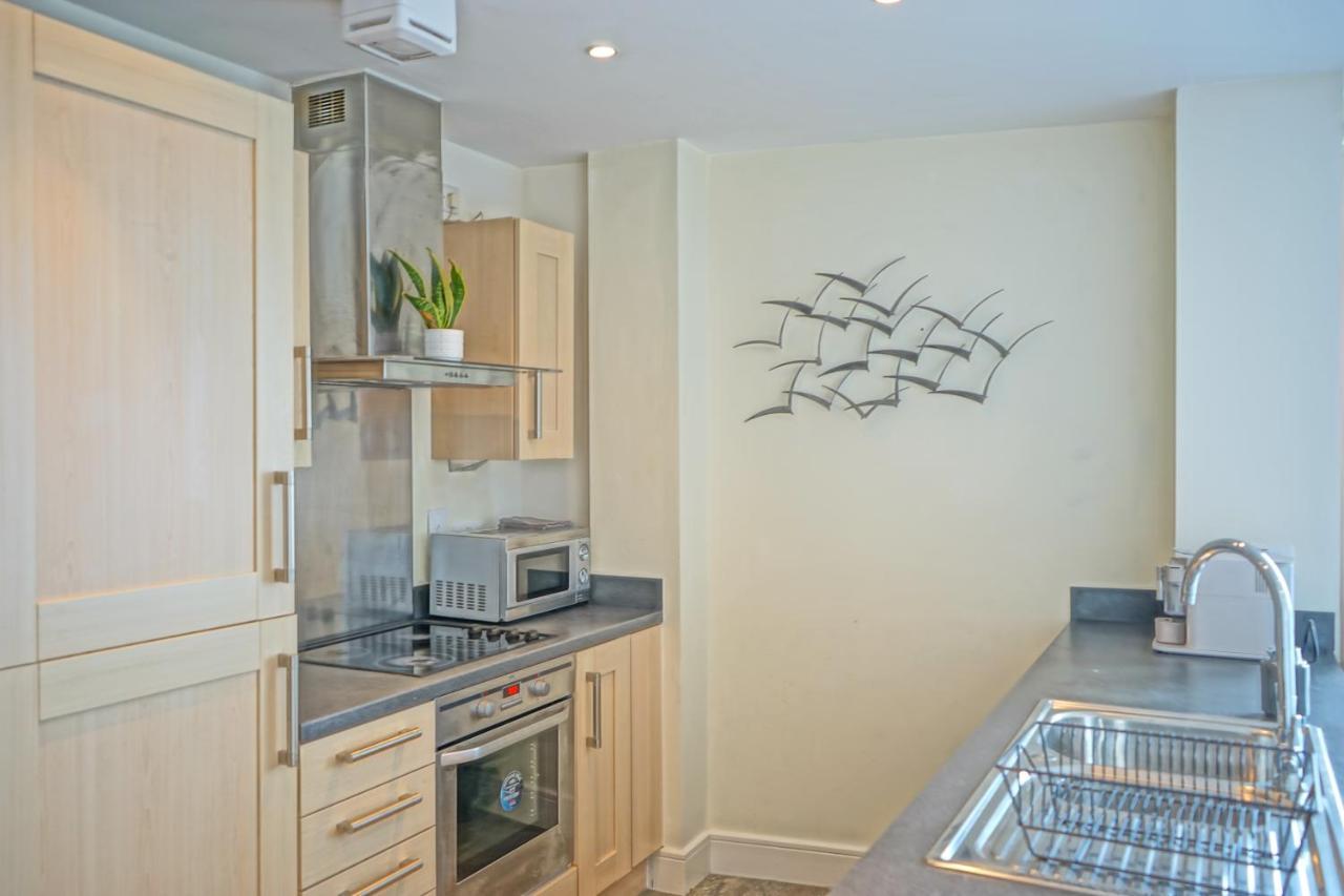 Beach On The Doorstep Meridian Tower Marina Swansea Apartment ภายนอก รูปภาพ